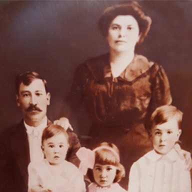 Gentile Family, Sangamon County, Illinois, 1916.