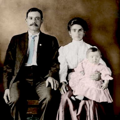 La Famiglia Alessandrini, circa 1911, Springfield, Illinois.