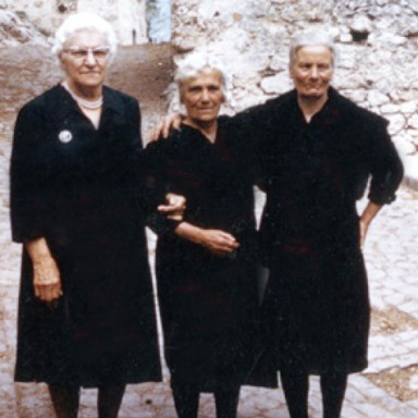 Three Ladies in Calascio, 1967.