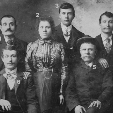 Vespa Family arrival in U.S., circa 1905.